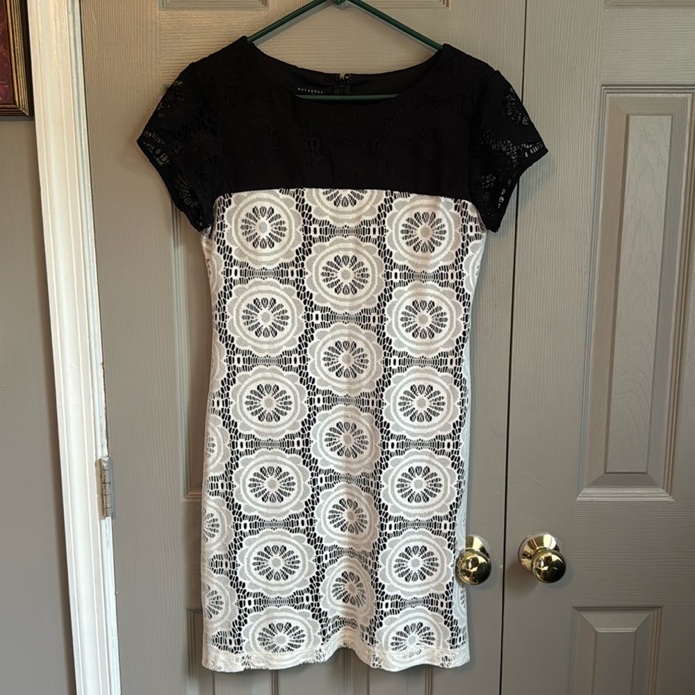 Black & White casual dress by Metaphor